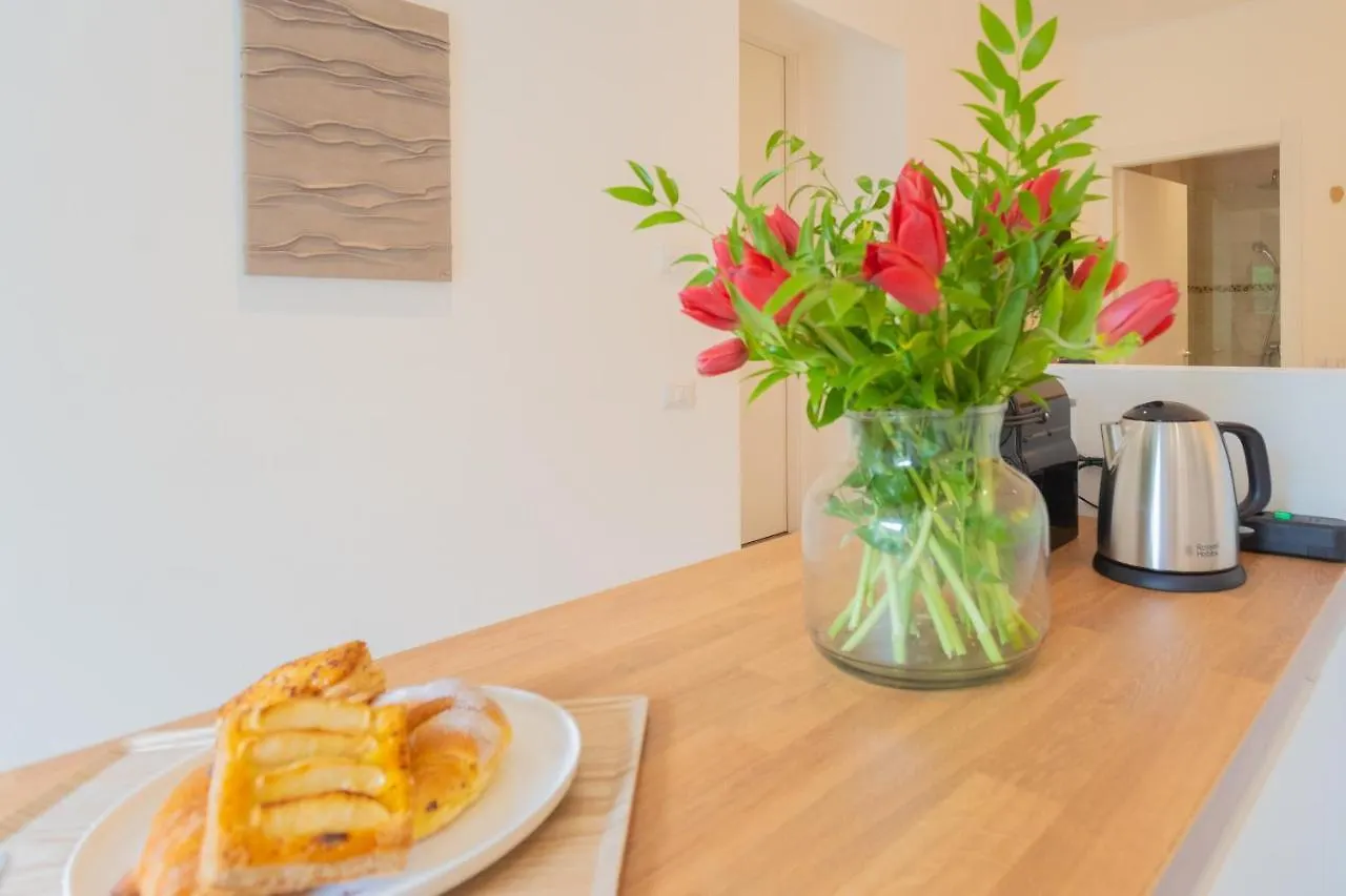 Enchanted Como Lake - Tremezzo Apartments By Rent All Como Italy