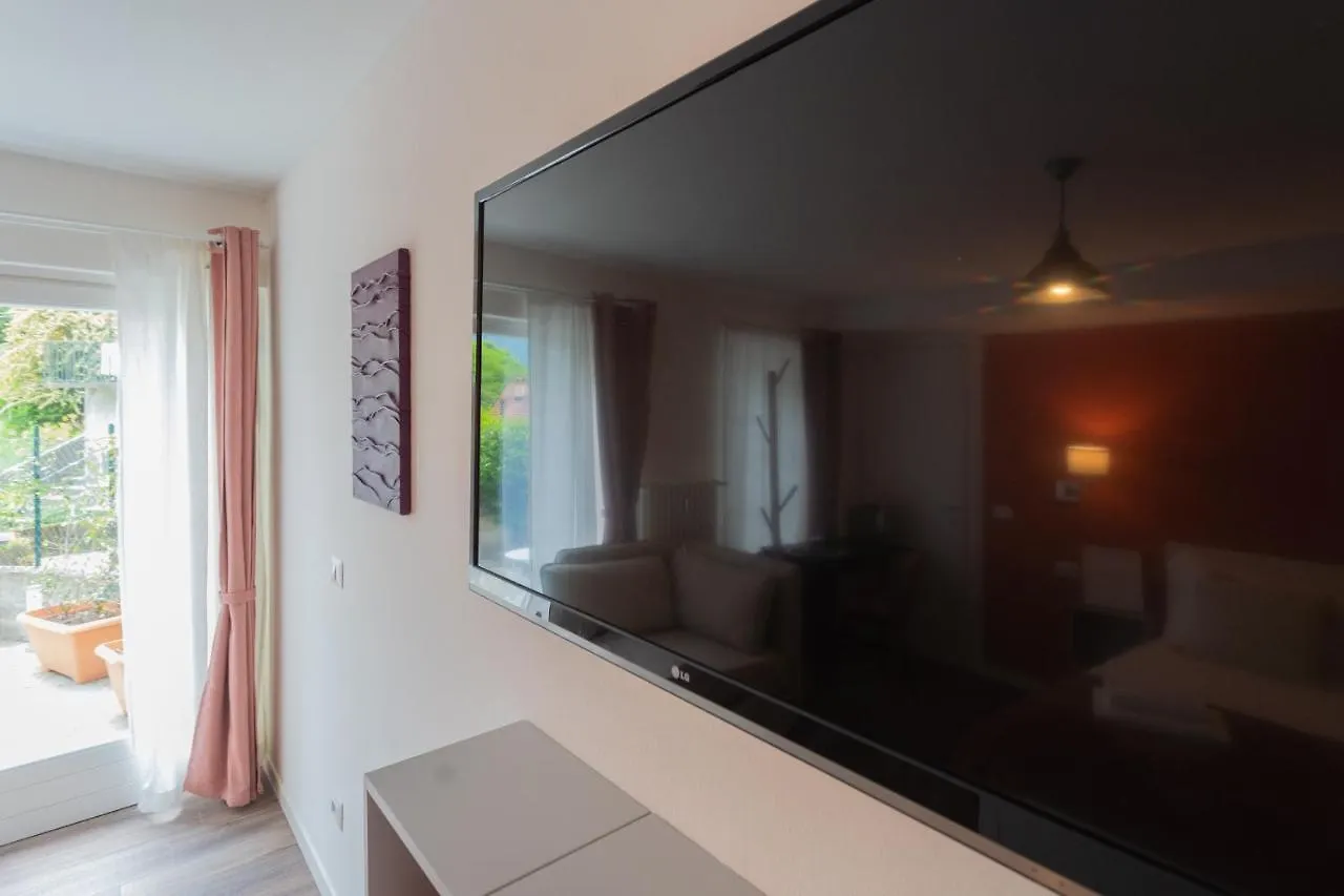 Enchanted Como Lake - Tremezzo Apartments By Rent All Como