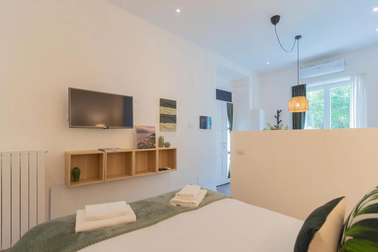 Enchanted Como Lake - Tremezzo Apartments By Rent All Como 0*,