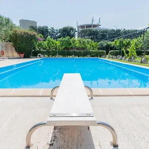 https://villa-luisa.barihotels.org